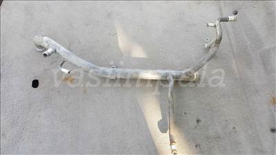 Volvo 30637808 S60 V70 S80 XC70 XC90 vízcső