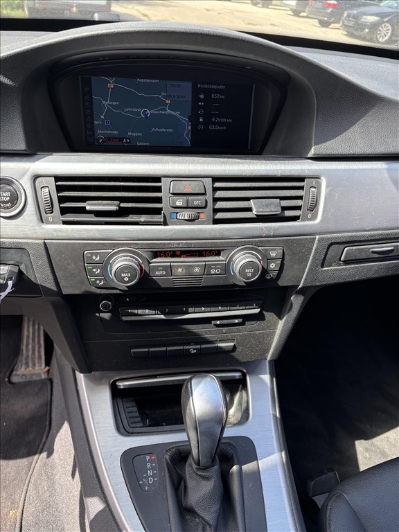 BMW LCI 330XD 245le (E90, E91, E92, E93) bontott alkatrészei 5. kép