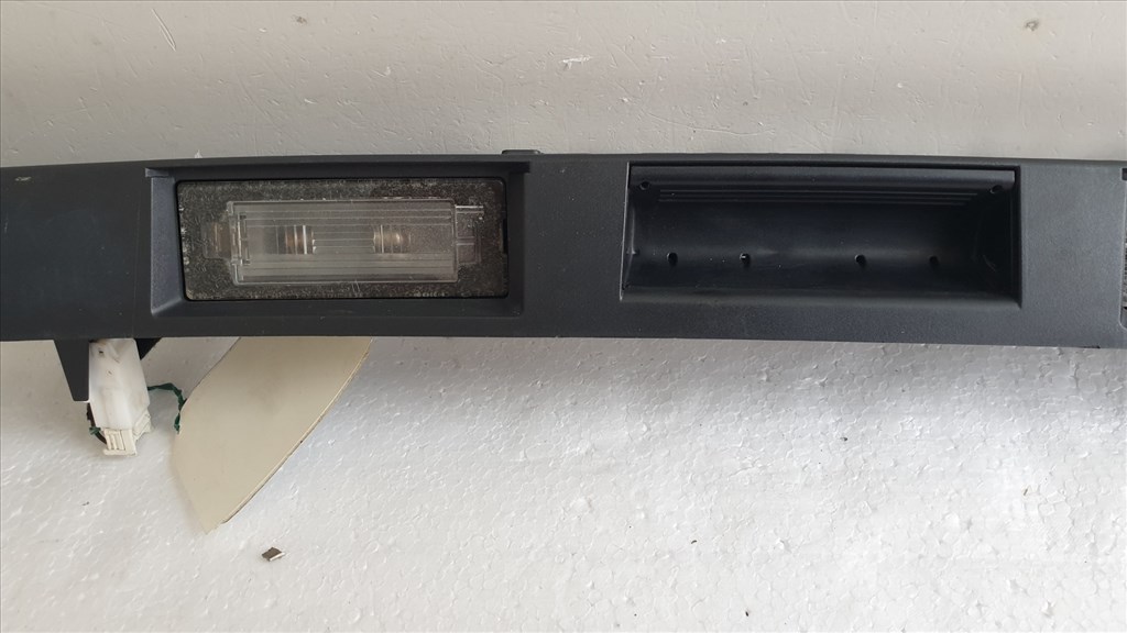 511714 Fiat Panda 2013, Csomagtérajtó Kilincs, Rendszám Világítás. 8. kép