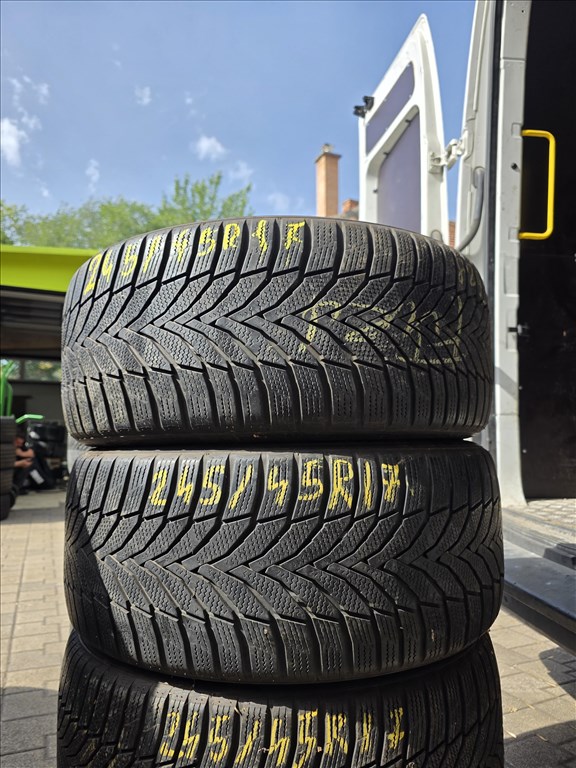 245/4517" újszerű Nexen winguard sport 2 téli gumi  3. kép