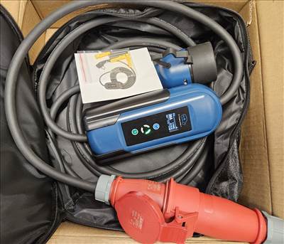 Eladó új 5m EV töltő Type 2 3 fázis (11KW) 6-16A elektromos járműhöz +fali tartó és táska