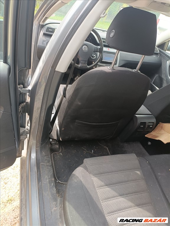 Volkswagen Passat B6 2.0Tdi(BKP) 4 Motion bontott alkatrészei, LA7T színben eladók 11. kép
