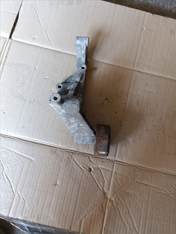 Kia Sorento (JC) Klíma tartó bak 1. kép