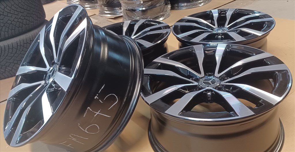 Gyári Mercedes W223 S klasse alufelnik 5x112 8,5x19 ET31,5 4db 3. kép