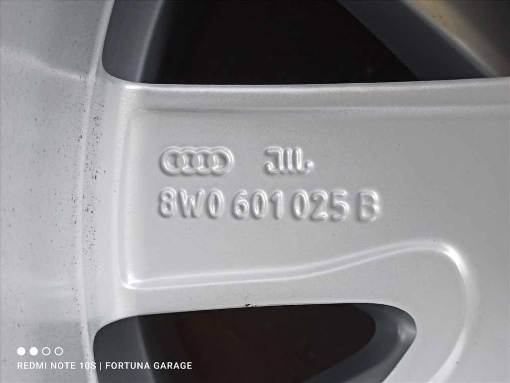 5x112 16" Audi A4 (8W0) újszerű alufelni garnitúra 8. kép
