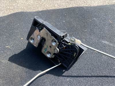 DACIA SANDERO II  Jobb hátsó Ajtózár