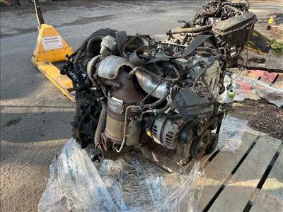 HYUNDAI i30 GD Motor (Fűzött blokk hengerfejjel)