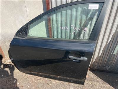 KIA CEED Ferdehátú ED Bal első Ajtó (Részeivel)