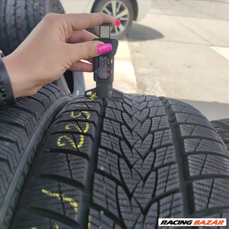 225/40 R18 Imperial téli gumi 92000ft a 4db/142/ 3. kép