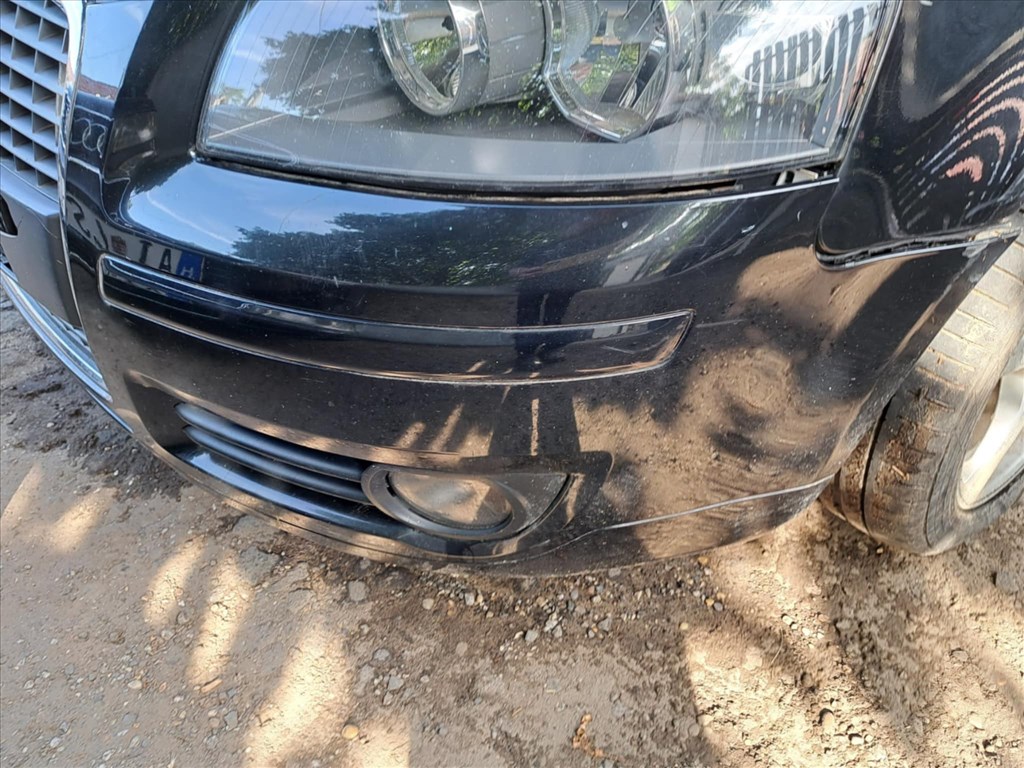 Audi A3 (8P) 3.2 quattro első lökhárító S line sérült 9. kép