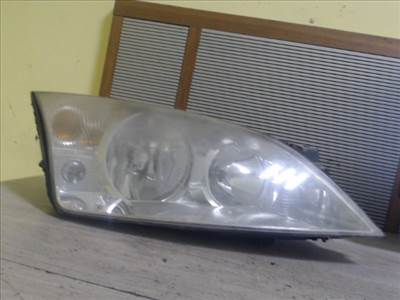FORD MONDEO 01-07 Jobb első fényszóró