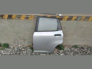 Honda Jazz II (GD) HONDA JAZZ Bal hátsó Ajtó (Részeivel)