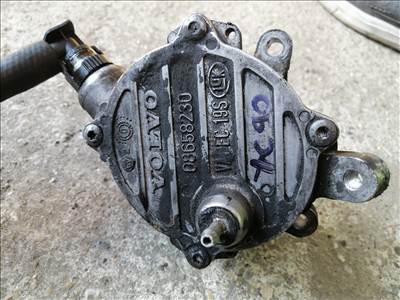 Volvo XC90 D5 AWD Vákumpumpa 08658230