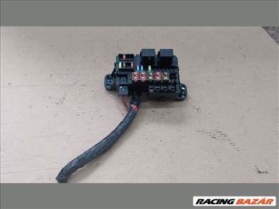 Opel Mokka Biztosítéktábla Csomagtér 9064 ,  826166