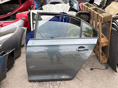 SEAT TOLEDO IV KG3 Bal hátsó Ajtó (Részeivel) 016474