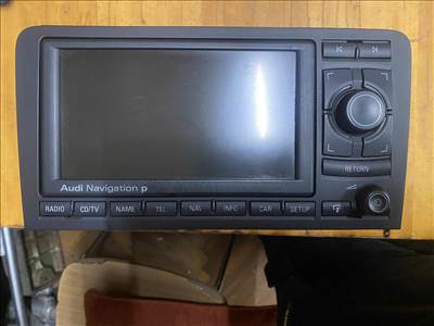 Audi A3 (8P) Rádió,navigáció  8p0035192
