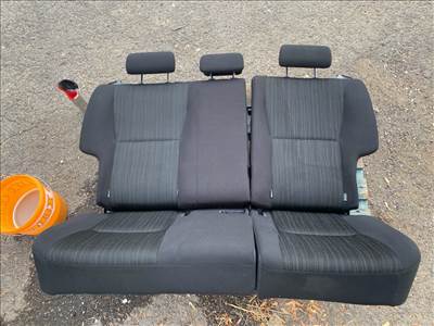 TOYOTA COROLLA ZZE12_, NDE12_, ZDE12_ Hátsó Ülés Szett