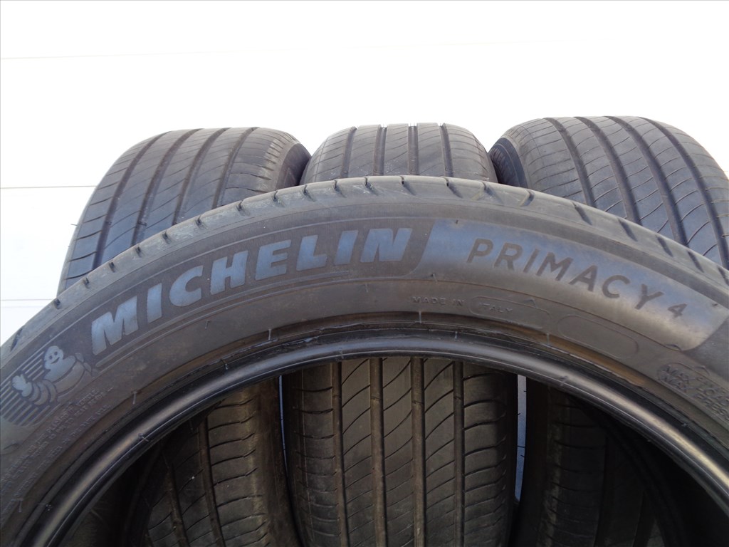Michelin 235/50R19 nyári gumi 2023-as újszerű állapotban eladó. 4. kép