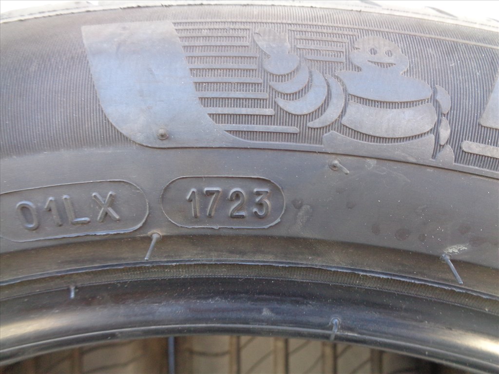 Michelin 235/50R19 nyári gumi 2023-as újszerű állapotban eladó. 6. kép