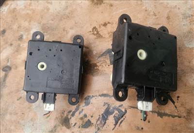 Nissan Primera III Fütés állító motor 