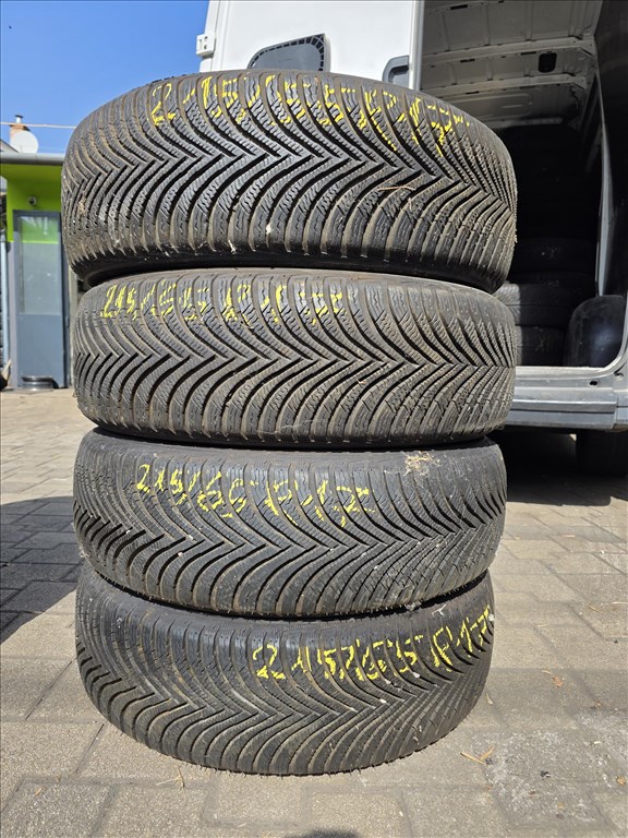  215/6517" újszerű Michelin Alpin5 téli gumi  1. kép