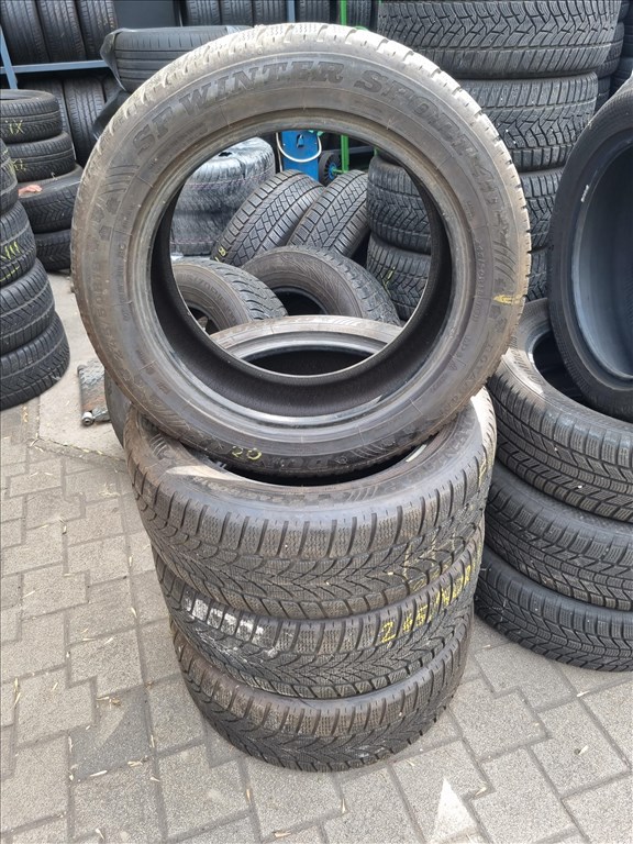  245/5018" újszerű Dunlop SP WinterSport 4D téli gumi 4db  2. kép