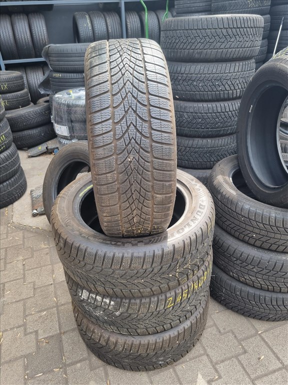  245/5018" újszerű Dunlop SP WinterSport 4D téli gumi 4db  3. kép