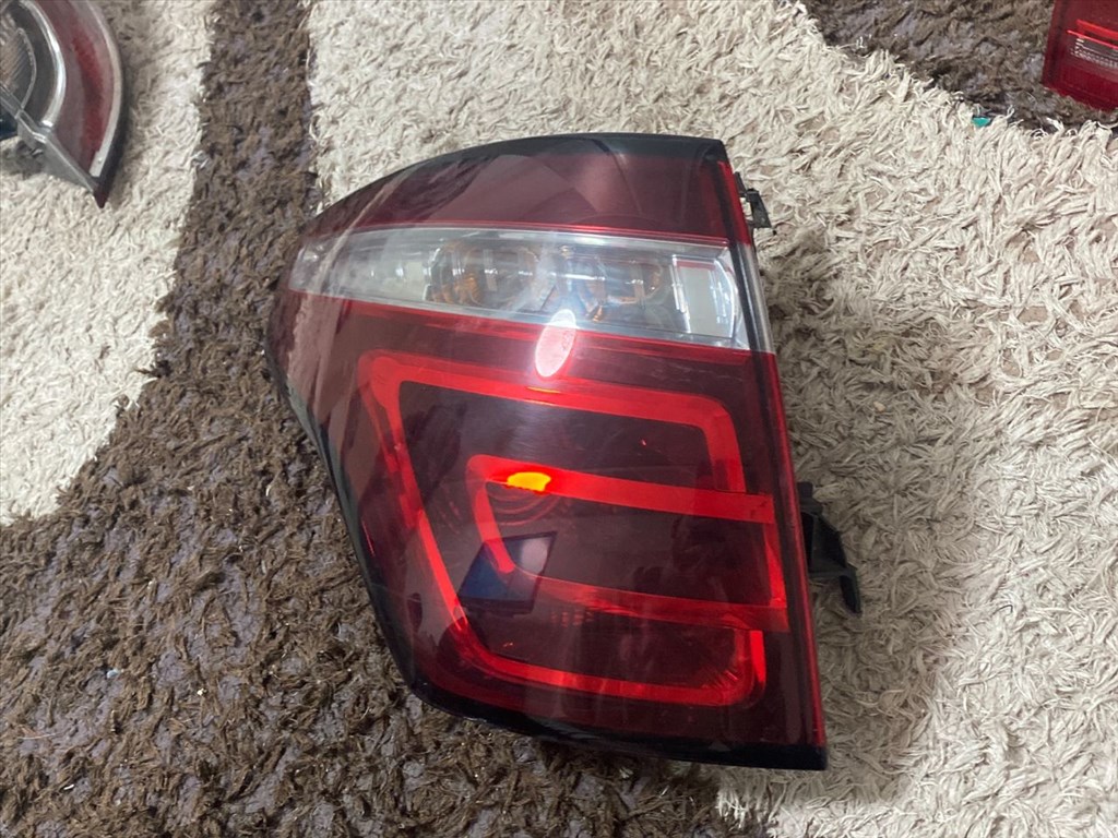 CITROËN C4 Picasso I UD_ Bal Külső Hátsó Lámpa 2. kép