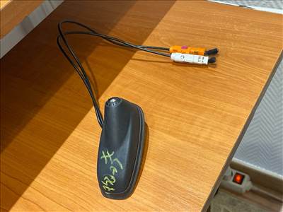 OPEL CORSA F  Antenna