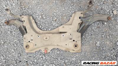 Renault Clio III motortartó bölcső 