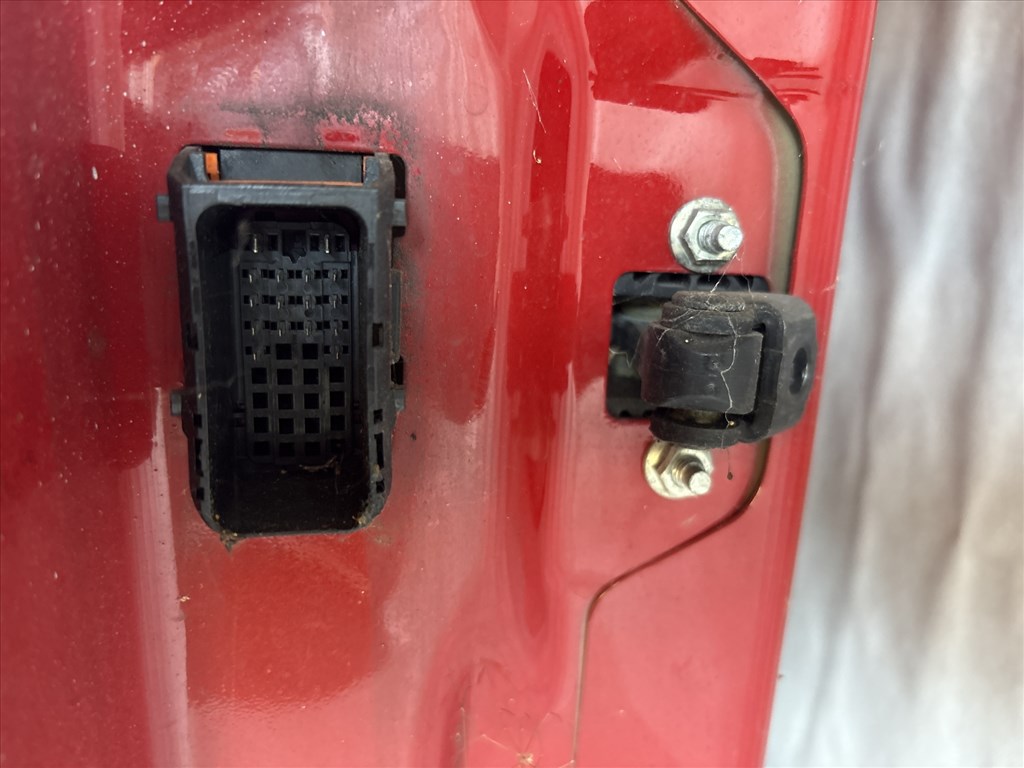 13197 Opel Astra H Jobb első Ajtó   Piros  5. kép