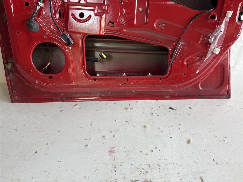 13197 Opel Astra H Jobb első Ajtó   Piros  8. kép