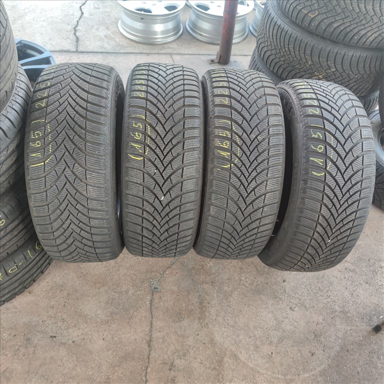  225/55 R17 Semperit téli gumi 77000ft a 4db/165/ 5. kép