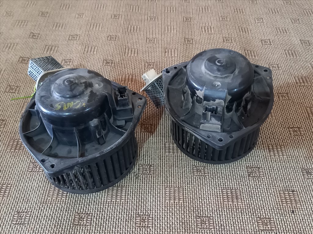 Suzuki Ignis fűtőmotor  2003 1. kép