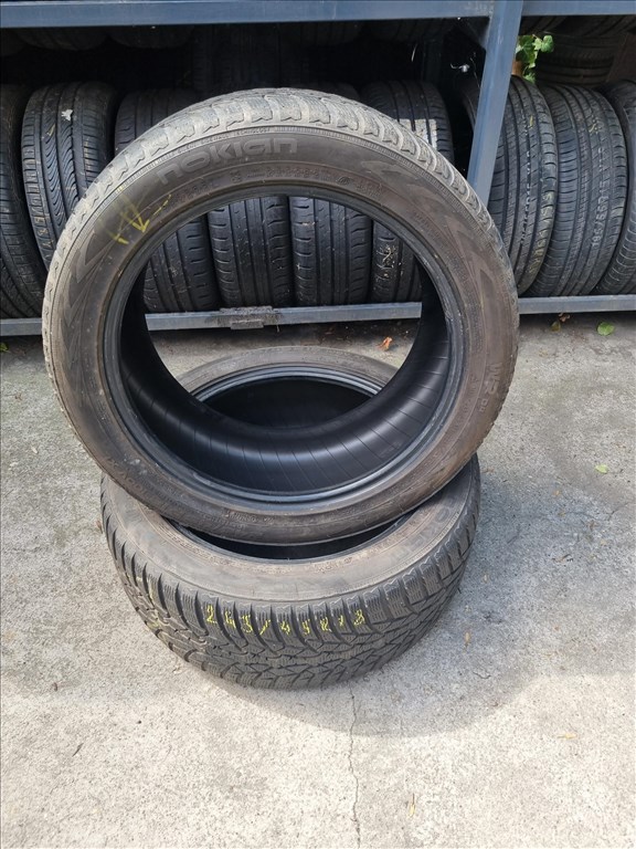  245/4518" használt Nokian WR d4 téli gumi 2db  2. kép