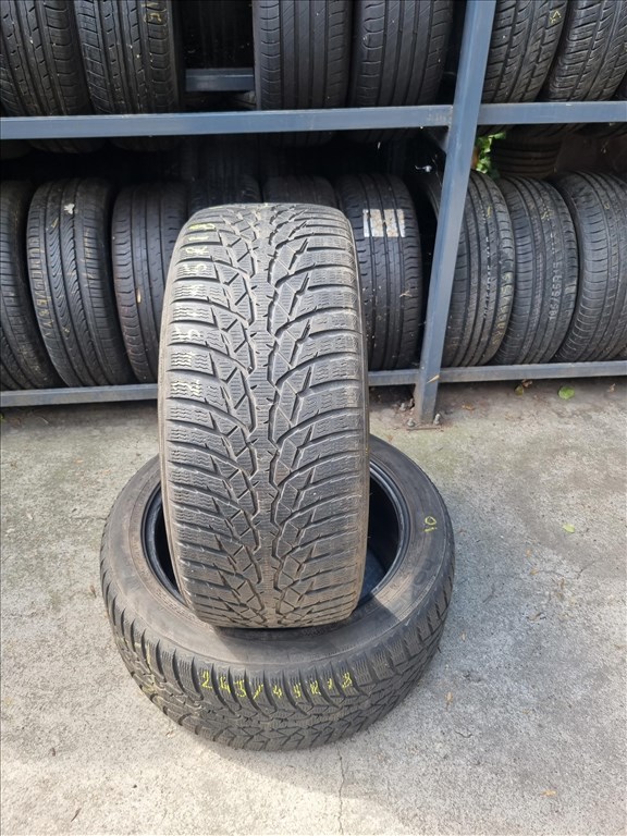  245/4518" használt Nokian WR d4 téli gumi 2db  3. kép
