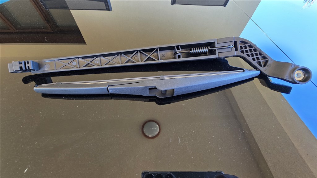 Új ablaktörlő kar es lapát (hátsó) Lexus RX450h 2. kép