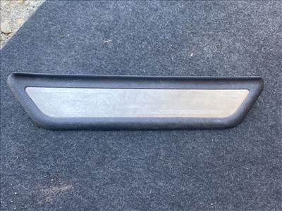 HYUNDAI i40 CW VF Bal hátsó Küszöb Díszléc