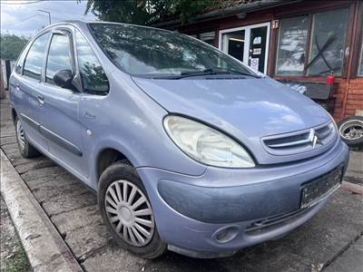 Citroën Xsara Picasso 1.6i bontott alkatrészei