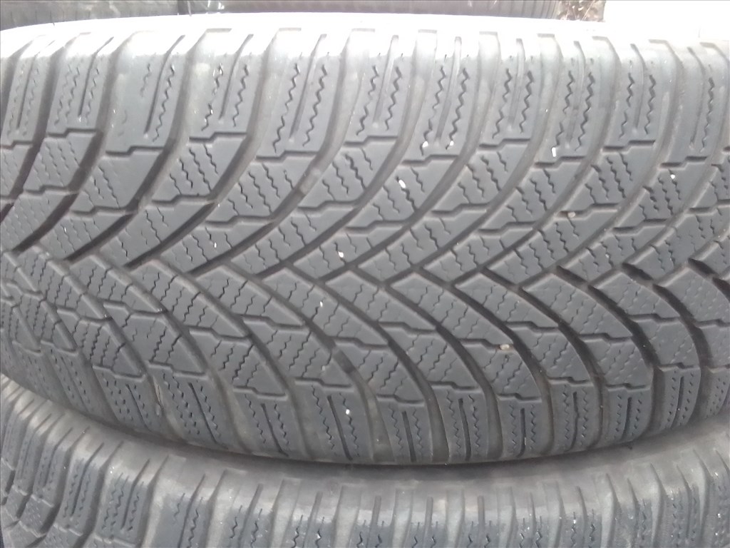  185/60R15 Firestone 2021-es téli gumi garnitúra 1. kép