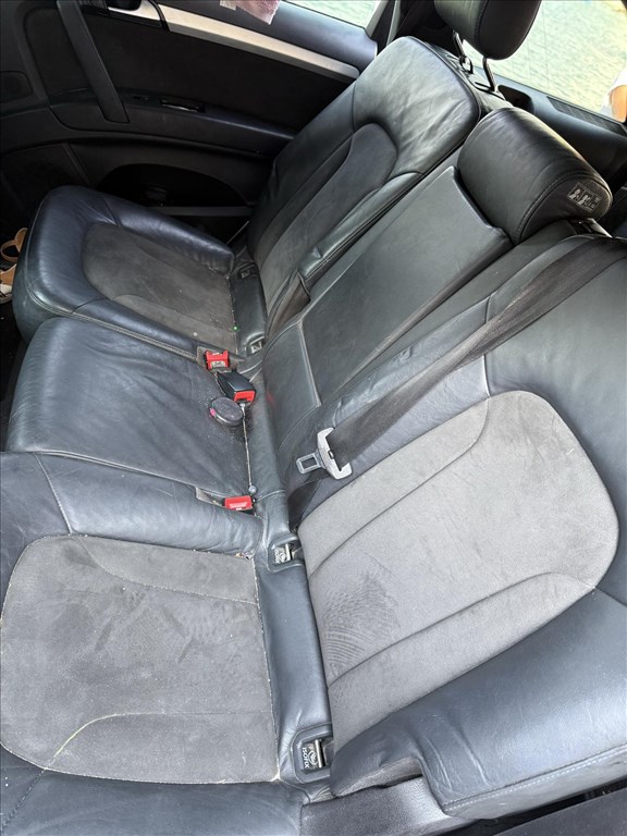 Audi Q7 (4L) bontott alkatrészei 3. kép