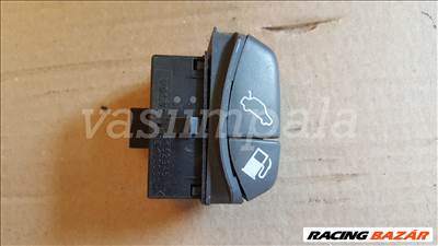 Volvo 9162946 S70 V70 C70 XC70 tank-és csomagtérny