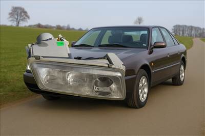 Audi 100 / 200 (C4 - 4A) bal első fényszóró, sérült - javítható 4a0941003ad koito10061614
