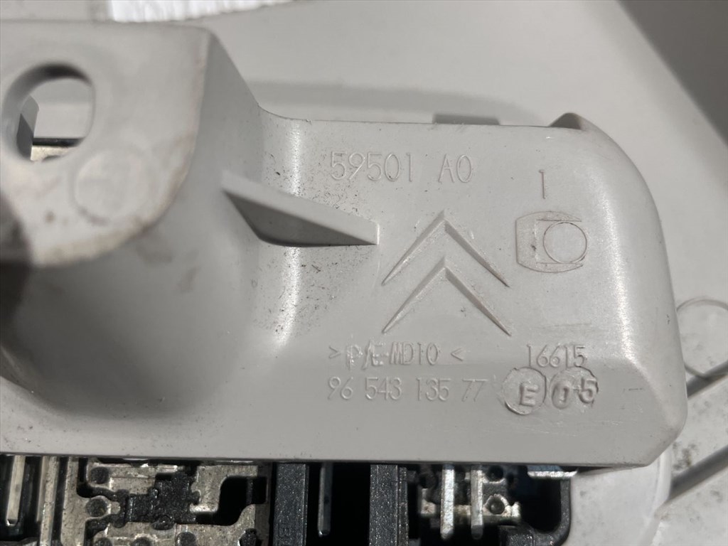 CITROËN C4 Picasso I UD_ Beltér Világítás Első 3. kép