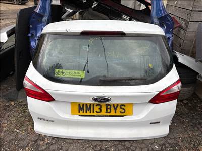 FORD FOCUS III Turnier  Csomagtérajtó (Részeivel)