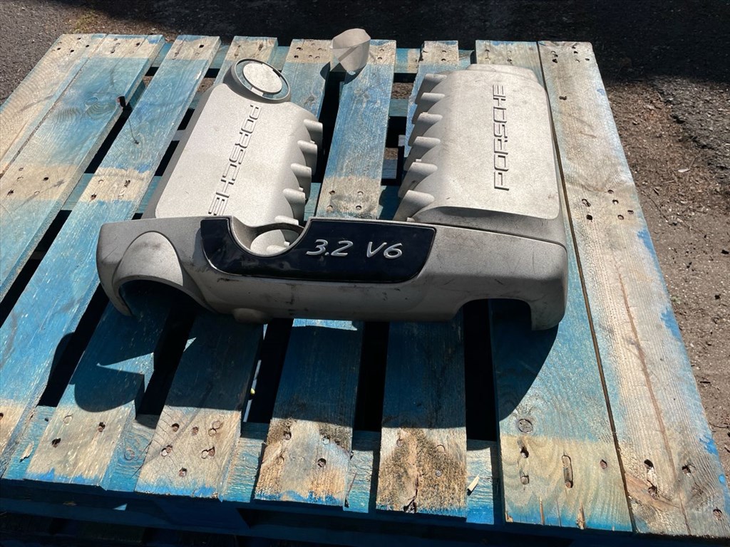 PORSCHE CAYENNE 955 Felső Motorburkolat 2. kép