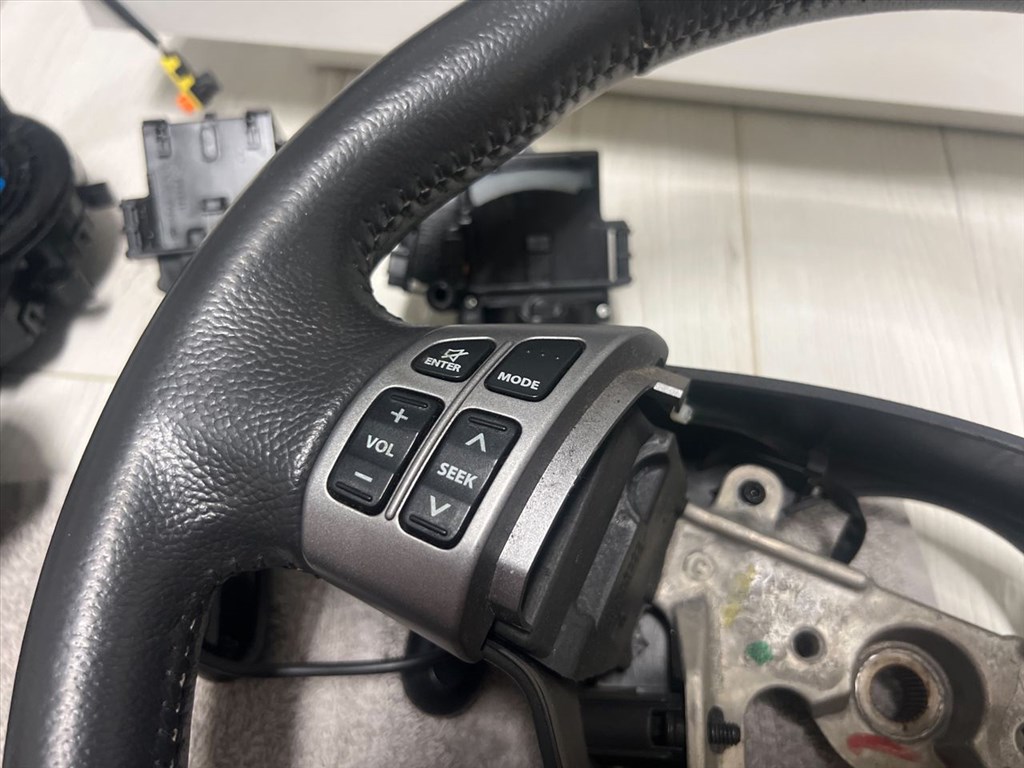 SUZUKI SPLASH  Kormány 011607 4. kép