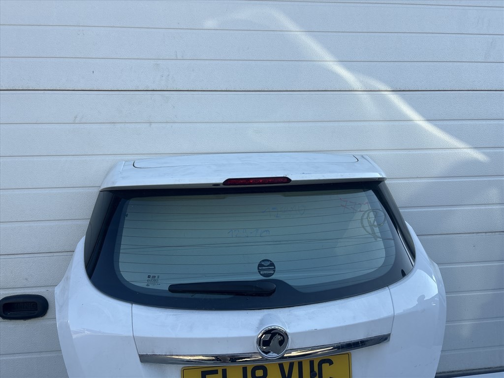 12910 Opel Mokka X 2012 Csomagtérajtó   Z40r Fehér 2. kép