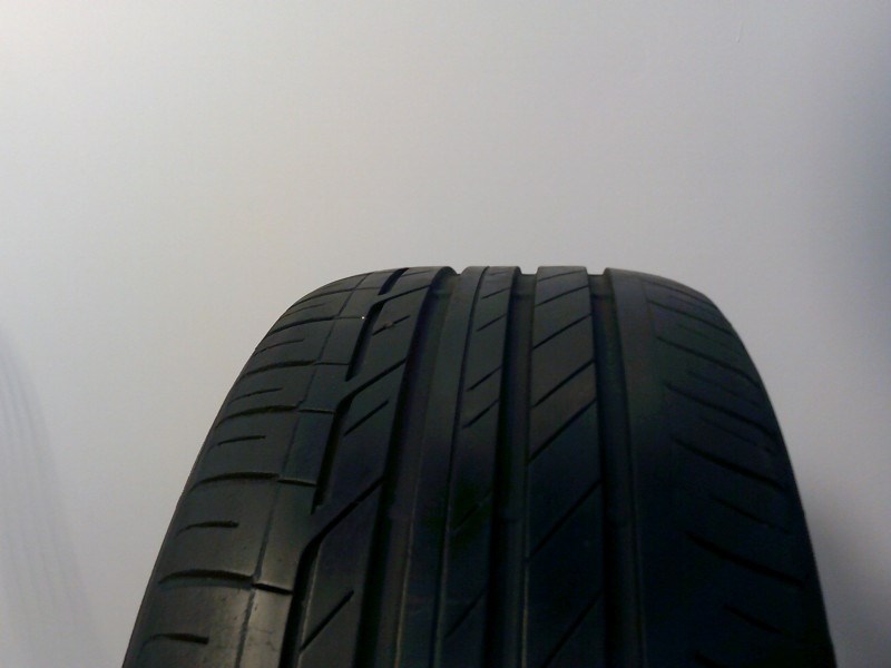 Bridgestone T001 225/45 R19  1. kép