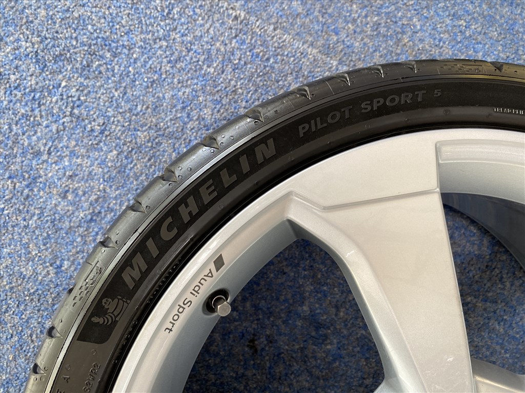 (3619) Audi 19 gyári alufelni felni, 5x112, 235/35 nyári gumi, A3 S3 2. kép